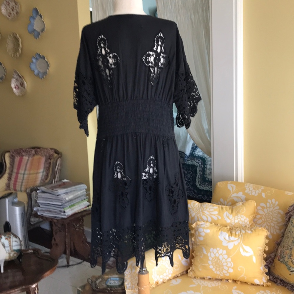Dress - Picture 6 of 8